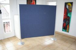 stellwaende_stellwandsysteme_raumtrenner_mit_tellerfuessen_trennwaende_Hamburg_(12).jpg